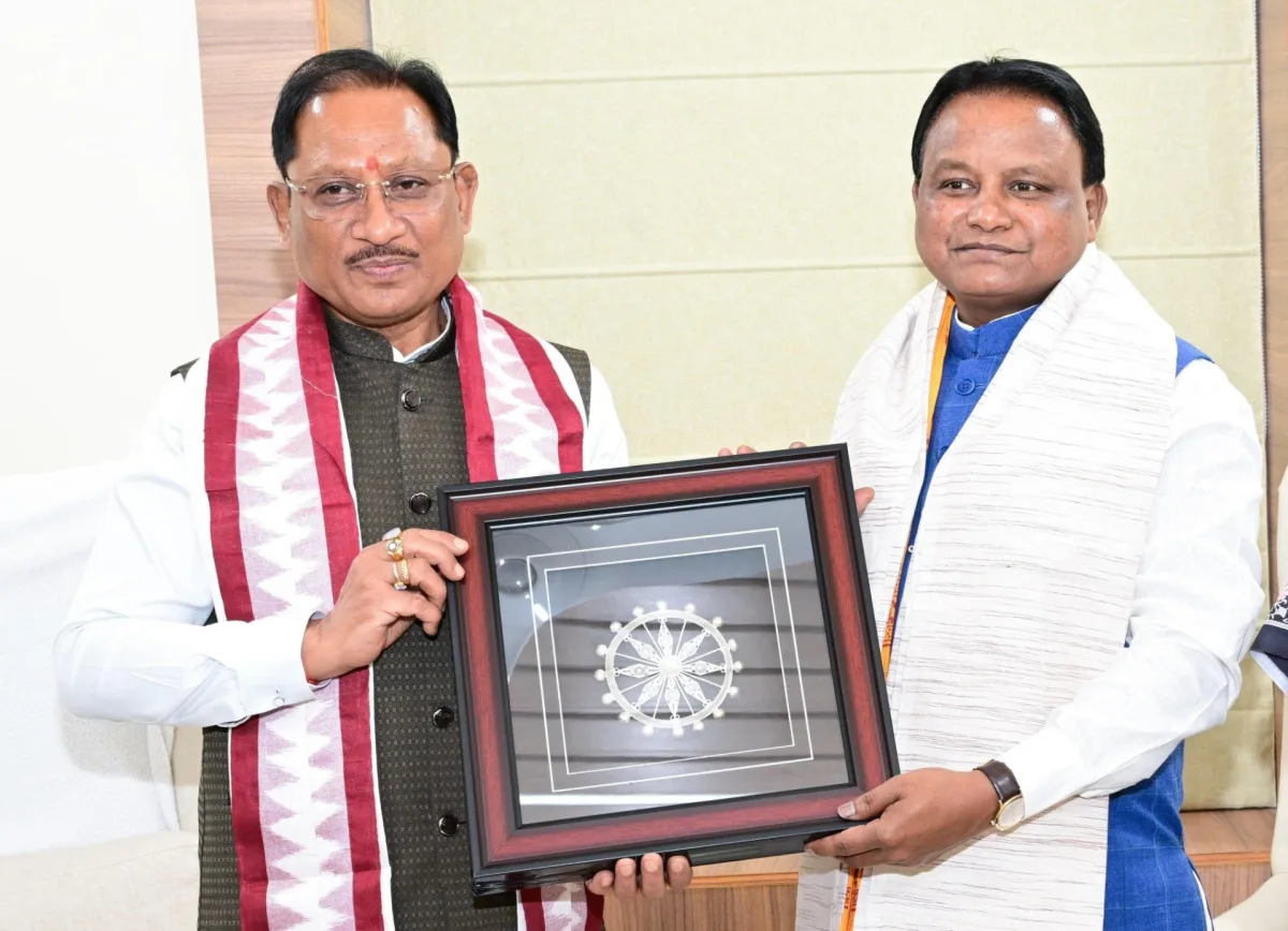 छत्तीसगढ़ और ओडिशा के बीच बढ़ेगा आपसी सहयोग, मुख्यमंत्री विष्णु देव साय ने भुवनेश्वर में की महत्वपूर्ण भेंट